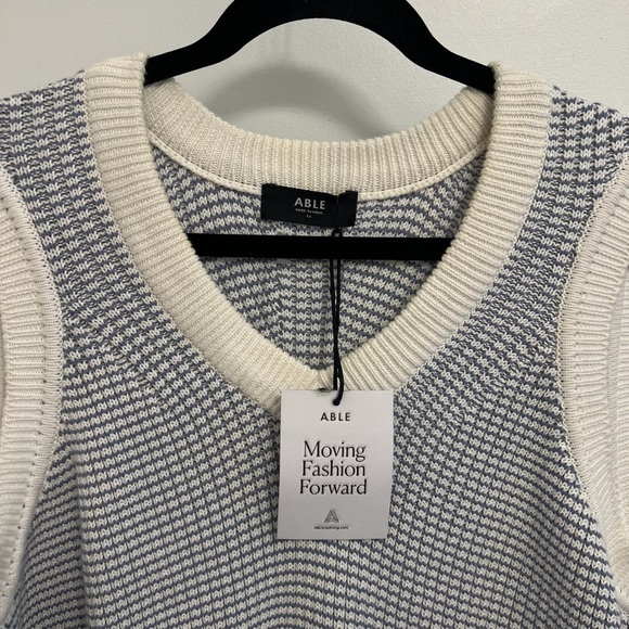NWT ABLE Liza V-Neck Sweater Vest - Size XXL Color SLATE BLUE/ALMOND STRIPE - Picture 9 of 11